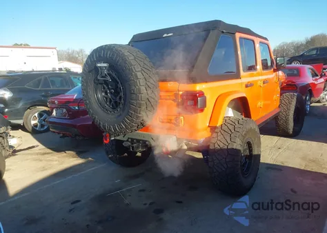 2018 Jeep Wrangler Unlimited Sahara 4X4 from USA, damaged, VIN 1C4HJXEG1JW212337